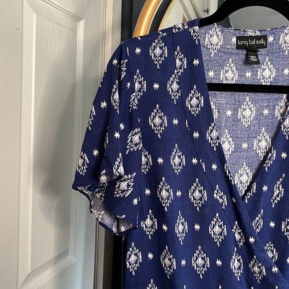 Maxi Dress - Size 6 - Picture 5 of 7